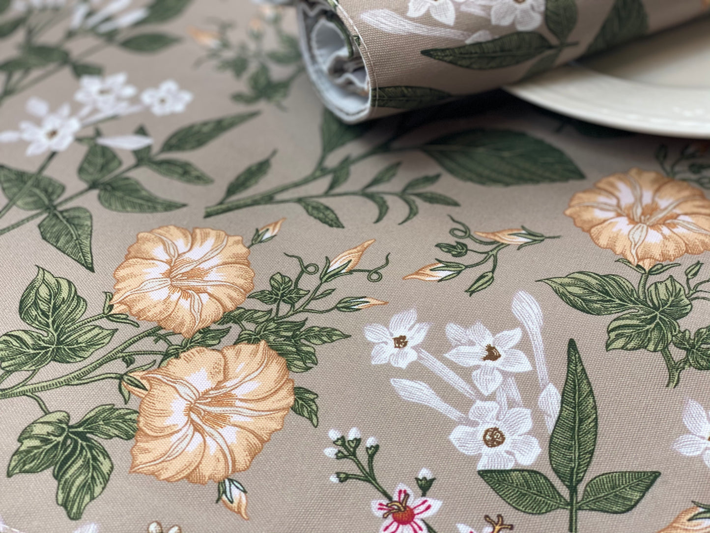 Set of 4 Vintage Flowers Placemat, Petunia Jasmine croton wildflowers Pattern, Washable Cotton Placemat for fall dining table