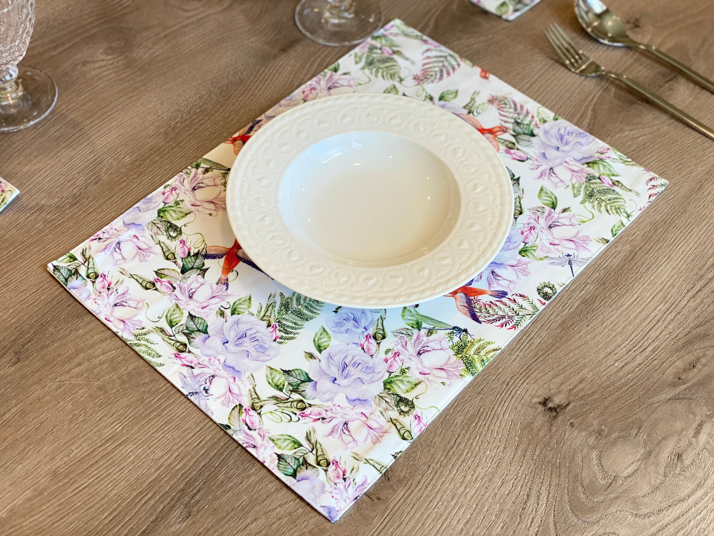 Set of 4 Floral and Bird Placemat, Beautiful Watercolor Pattern with roses flowers and birds, Machine washable Cotton Placemat