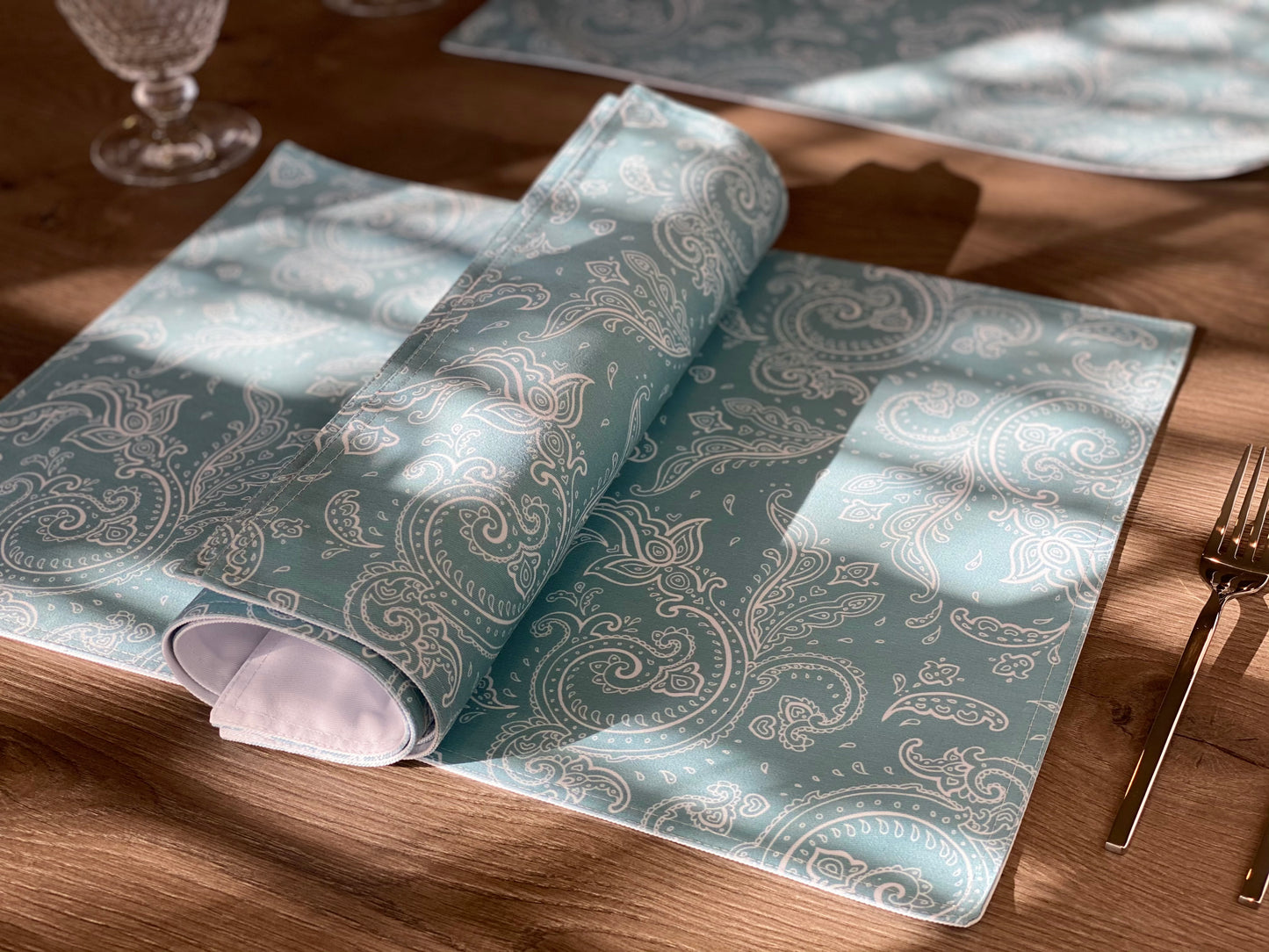 Set of 4 Blue Paisley Print Placemat, retro pattern fabric placemat, 14" x 19". Washable Cotton Placemat for fall dining table