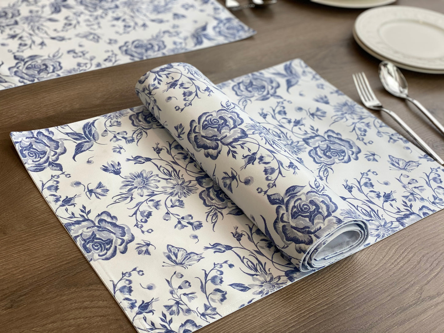 Set of 4 Rose Garden Placemat, blue roses, and chamomiles floral Printed placemat. 14" x 19". Washable Cotton Placemat for fall dining table