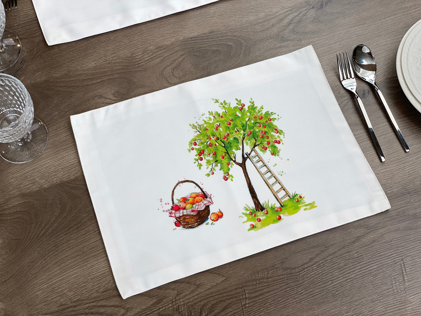 Set of 4 Harvest time Apple farm Placemat, basket of ripe apples and apple tree with ladder, Washable Cotton Placemat for fall dining table