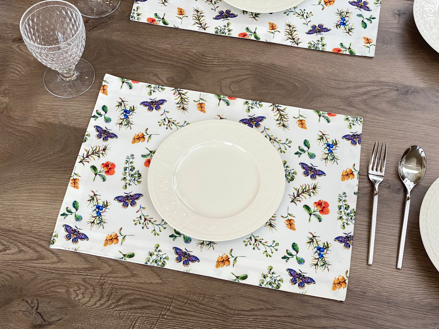 Set of 4 floral forest Placemat, butterflies with fir branches, berries and fern pattern, Washable Cotton Placemat for fall dining table