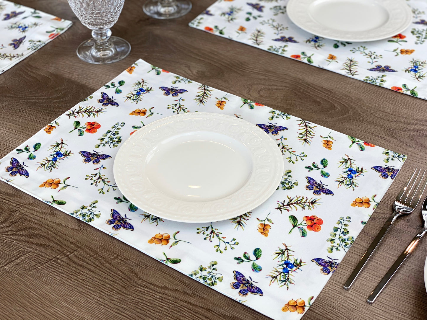 Set of 4 floral forest Placemat, butterflies with fir branches, berries and fern pattern, Washable Cotton Placemat for fall dining table